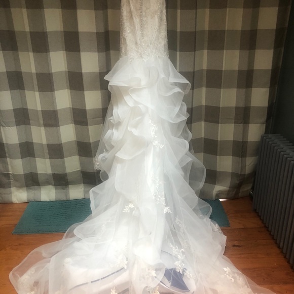 Kitty Chen Couture Bridal gown “Evita.”Size 12 NWT - Picture 5 of 9